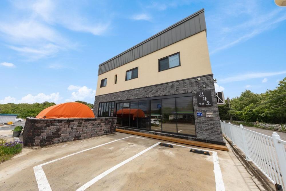 Gangneung Heonhwa-Ro Pension Exterior photo